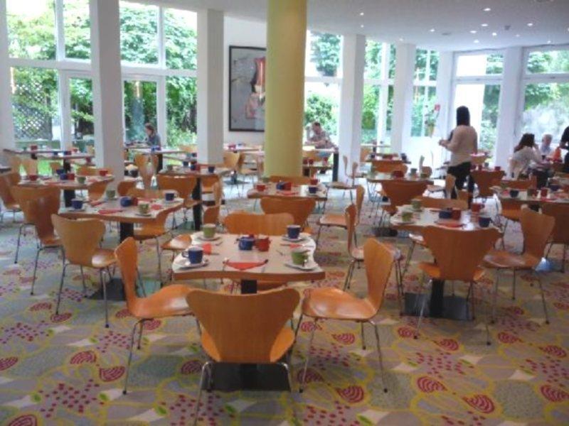 Radisson Red Berlin Kudamm Ξενοδοχείο Εξωτερικό φωτογραφία